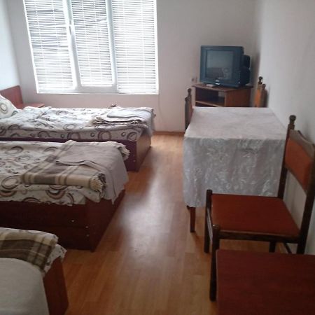 Хотел Оренда Dupniza Exterior foto